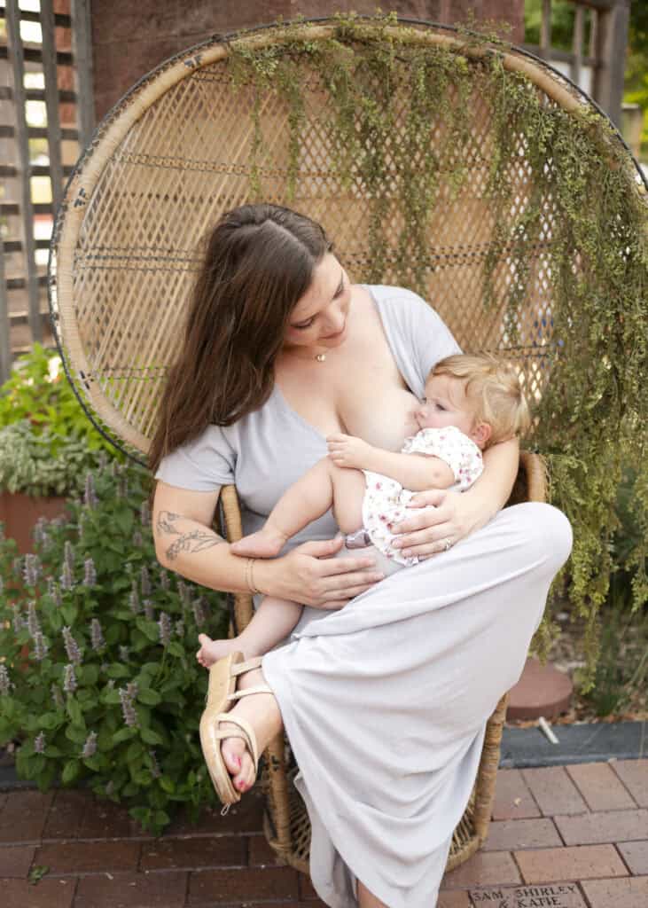 sj nuzum photography wichita world breastfeeding week 2026